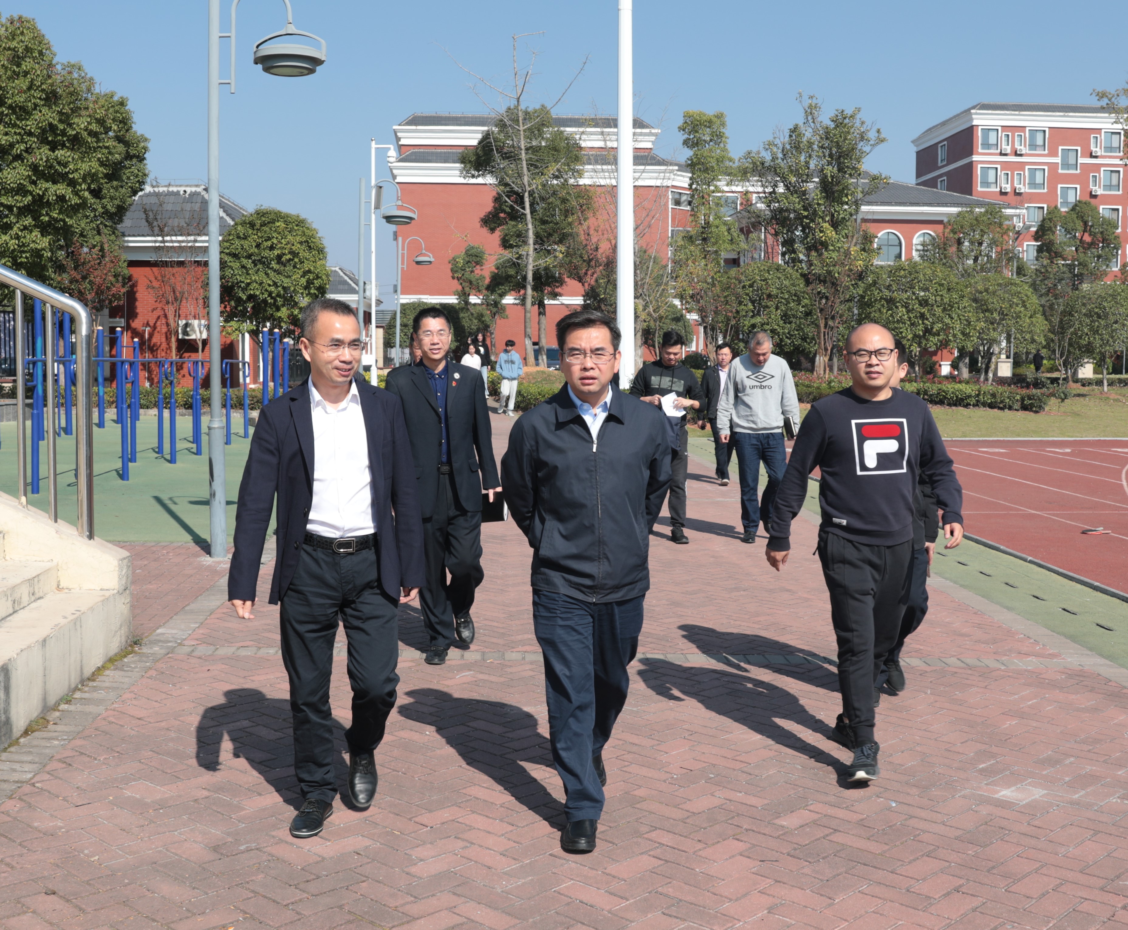 經(jīng)開區(qū)黨工委書記張俊蒞臨宜春昌黎實驗學(xué)校考察調(diào)研